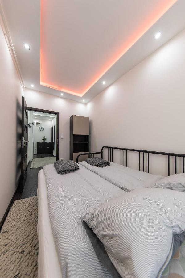 Spacious 3-Room Apartment With Free Parking Будапеща Екстериор снимка