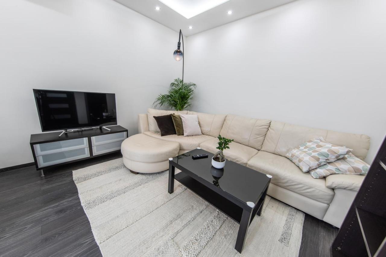 Spacious 3-Room Apartment With Free Parking Будапеща Екстериор снимка