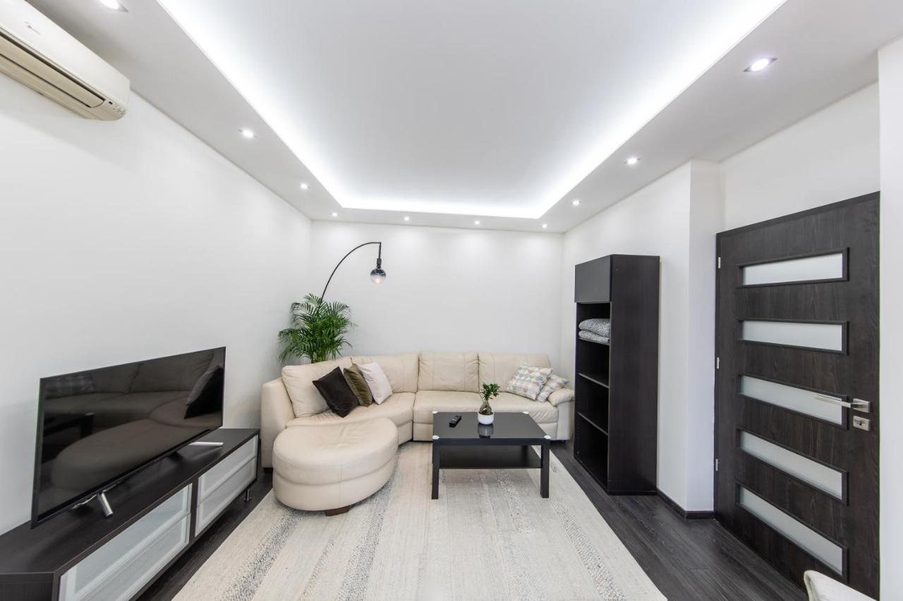Spacious 3-Room Apartment With Free Parking Будапеща Екстериор снимка
